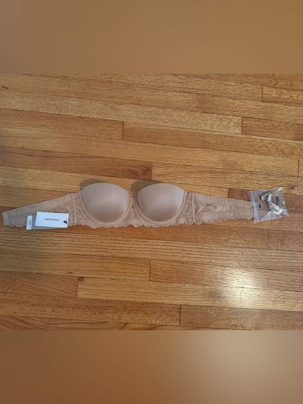 NWT Calvin Klein Beige Lace Strapless Bra Size 34A